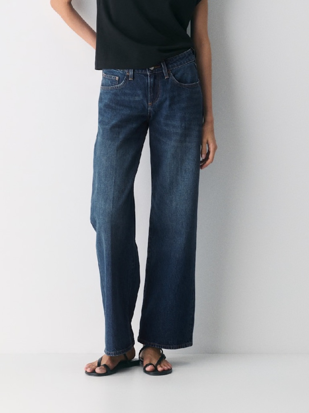 Aritzia Denim Forum 90s Winona Lo-rise